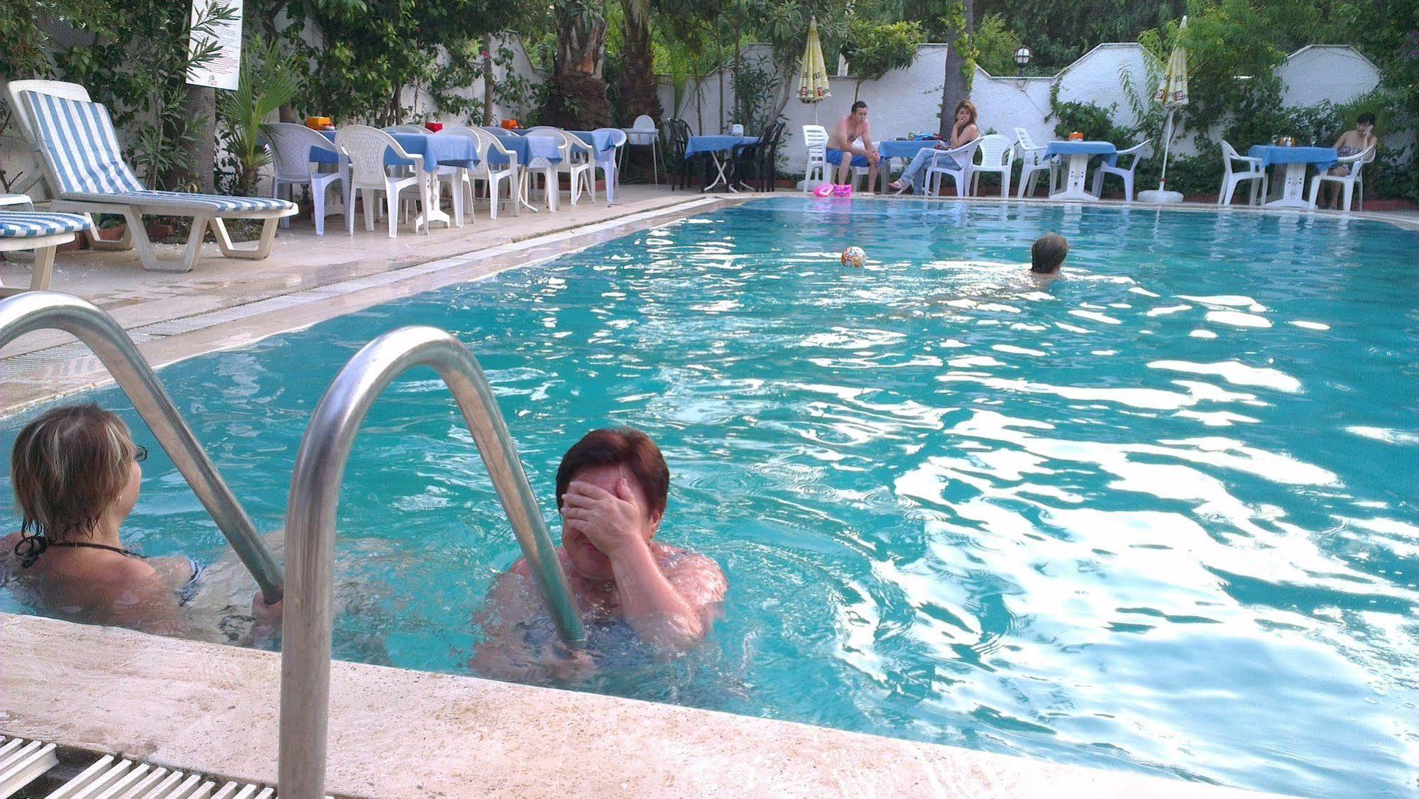 Murat Hotel Kemer Bagian luar foto